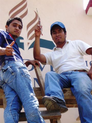 Hello everyone - Saludos a todos